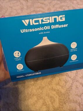 NWT Black Ultrasonic Oil Diffuser - Aromatherapy Diffuser